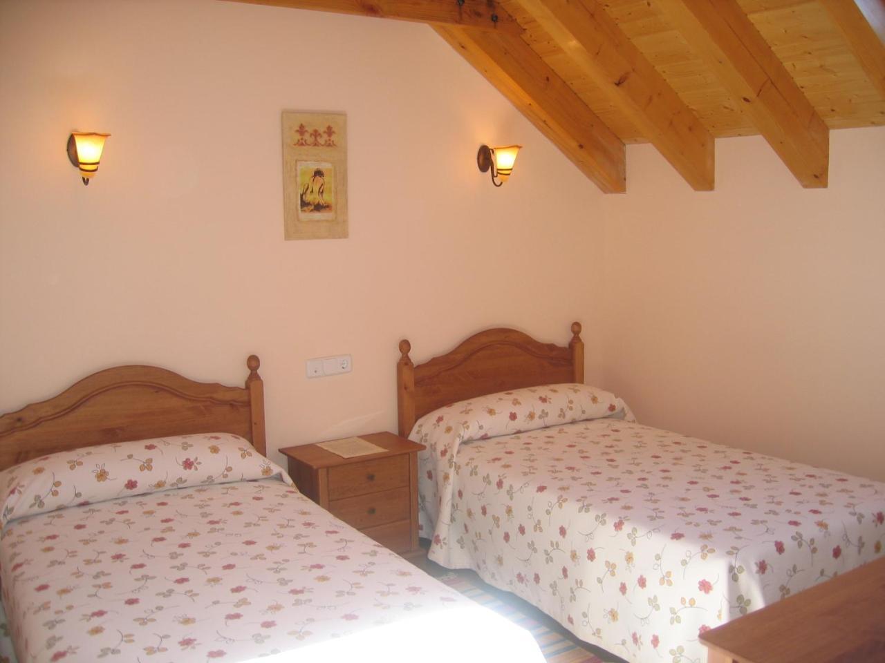 Casa Rural Ornat Etxea Vidangoz Exterior foto