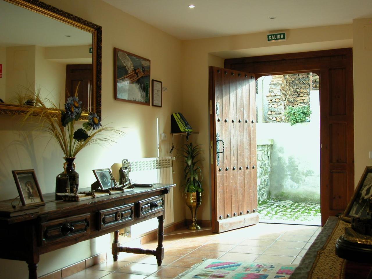 Casa Rural Ornat Etxea Vidangoz Exterior foto